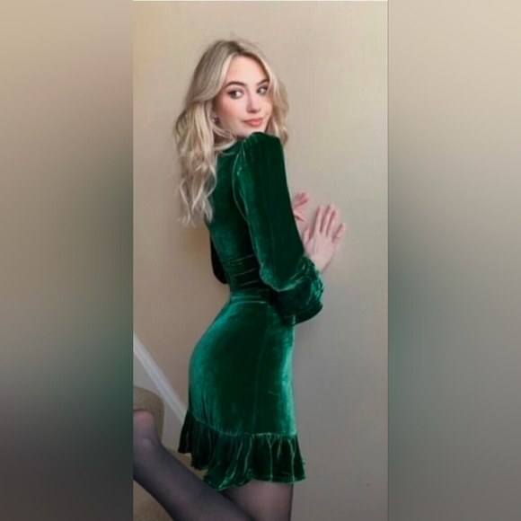 NWOT Reformation Mountain Emerald Green Velvet Mini Ruffle Holiday Dress, - Picture 1 of 14